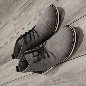 London Fog | Belmont canvas chukka boots | Size 11M